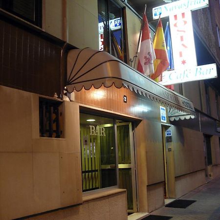 Hostal Navasfrias Salamanca Esterno foto